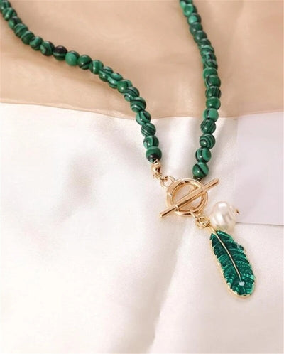 Collier pendentif feuille verte en malachite